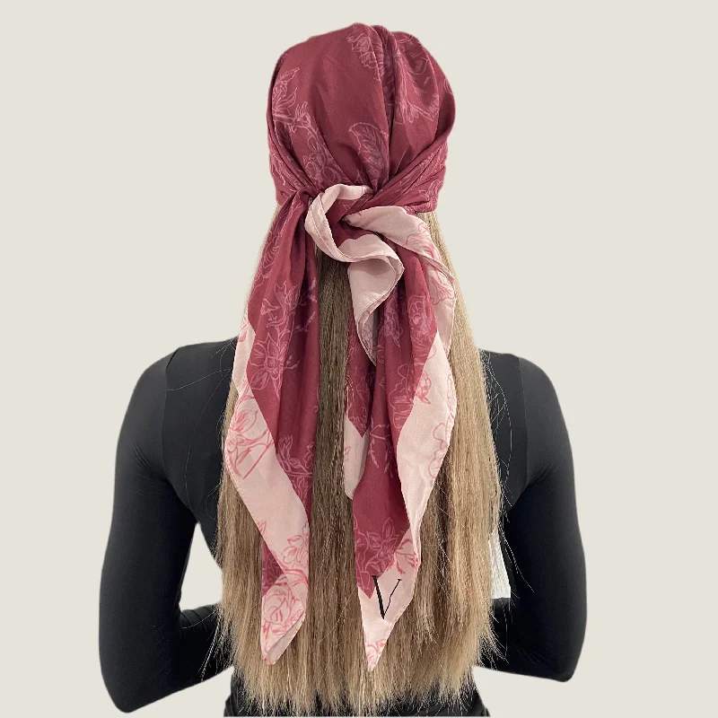 Sloane Open Square Scarf